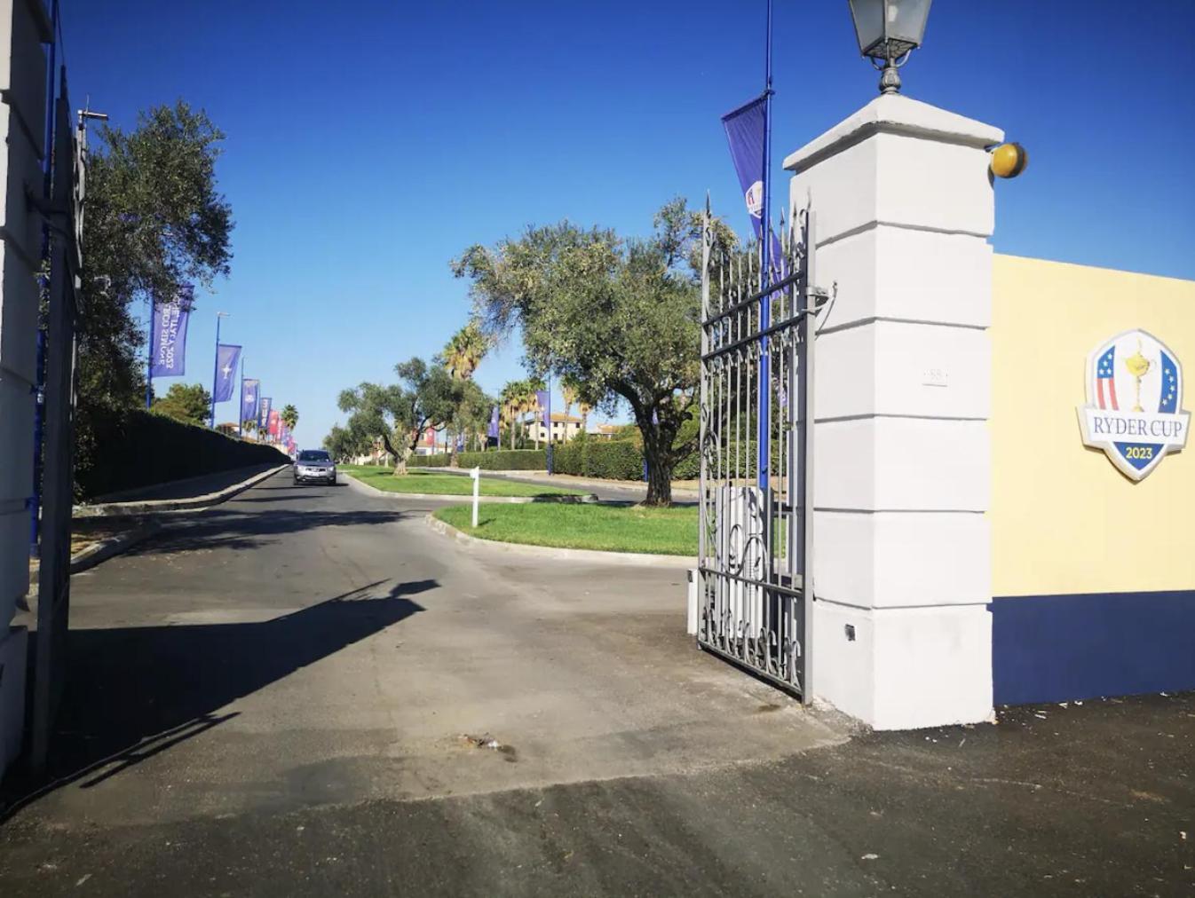 Holidays Homes Rome Golf Appartamenti Marco Simone Aeb Kültér fotó