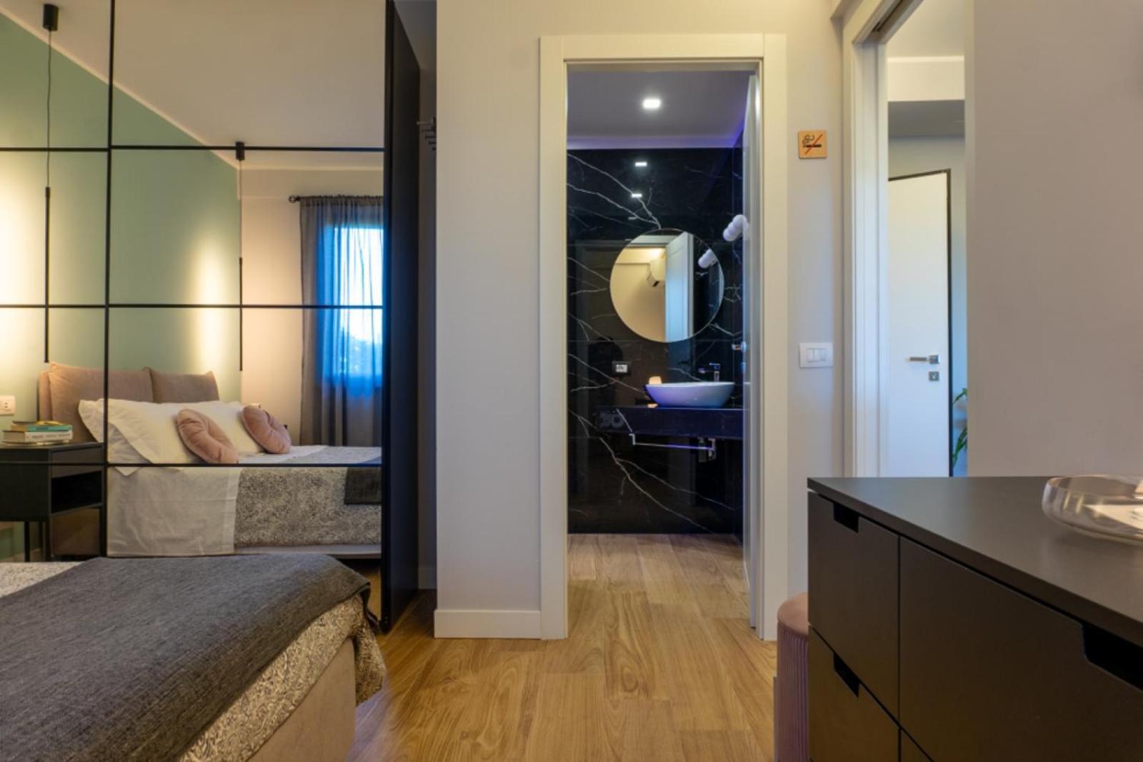 Holidays Homes Rome Golf Appartamenti Marco Simone Aeb Kültér fotó